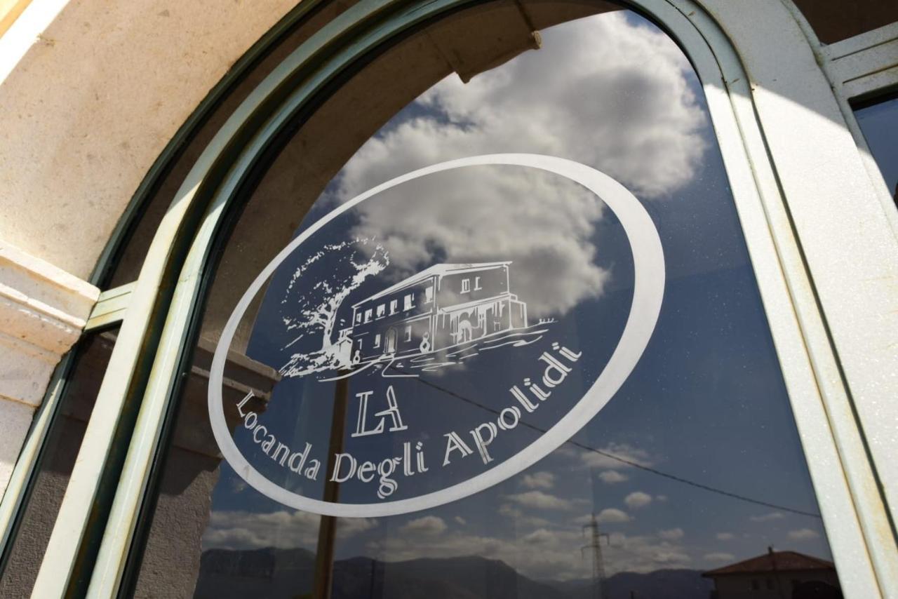 Albergo La Locanda Degli Apolidi Atena Lucana Exteriér fotografie