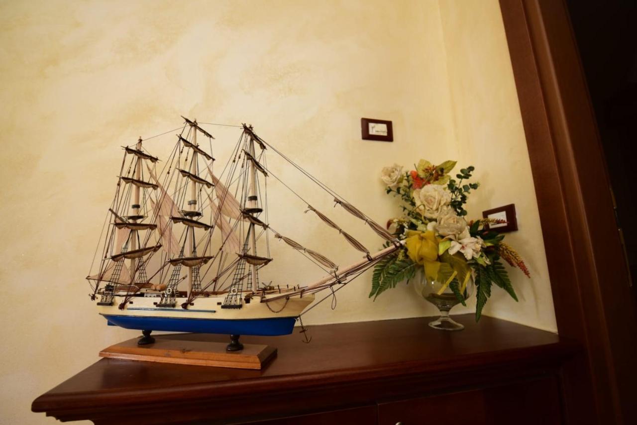 Albergo La Locanda Degli Apolidi Atena Lucana Exteriér fotografie